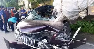 জামালপুরে ট্রাকে প্রাইভেটকারের ধাক্কা, সহকারী জজের মৃত্যু